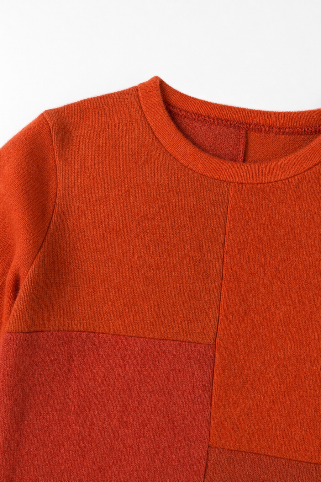 Detailaufnahme des Kaschmir No Waste Pullovers für Kinder in Größe 98/104