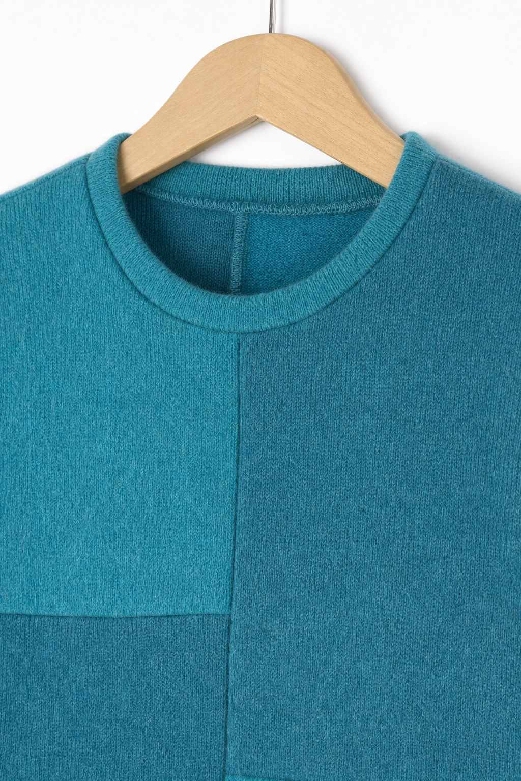 Detailaufnahme des Kaschmir No Waste Pullovers für Kinder in Größe 98/104