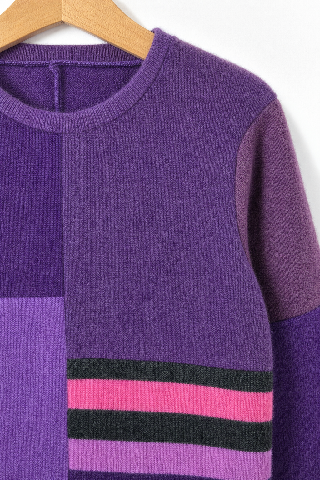 Detailaufnahme des Kaschmir No Waste Pullovers für Kinder in Größe 110/116