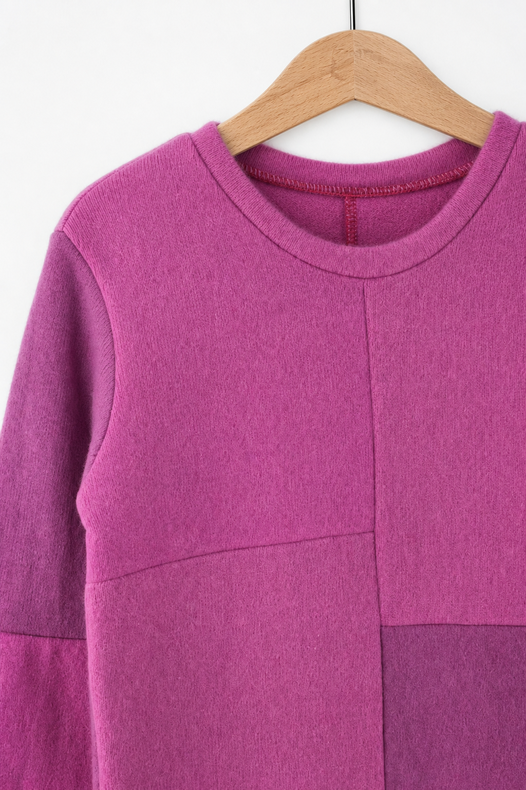 Detailaufnahme des Kaschmir No Waste Pullovers für Kinder in Größe 122/128