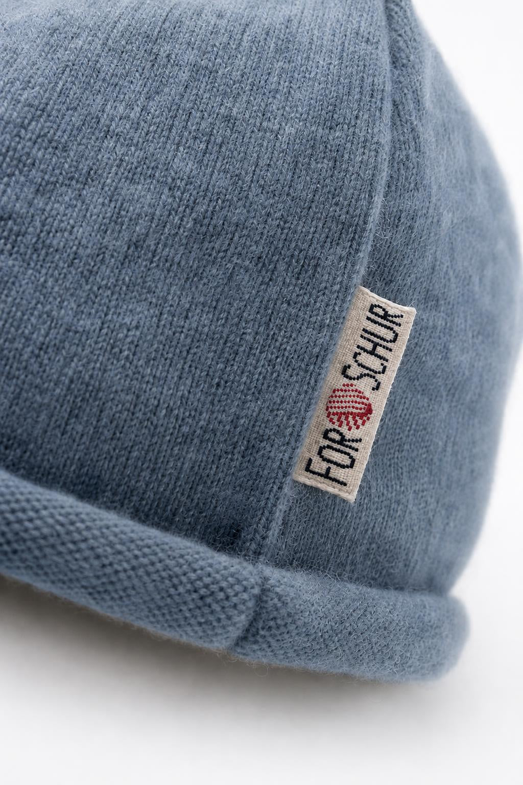 Detailaufnahme der Kaschmir Beanie in Blau