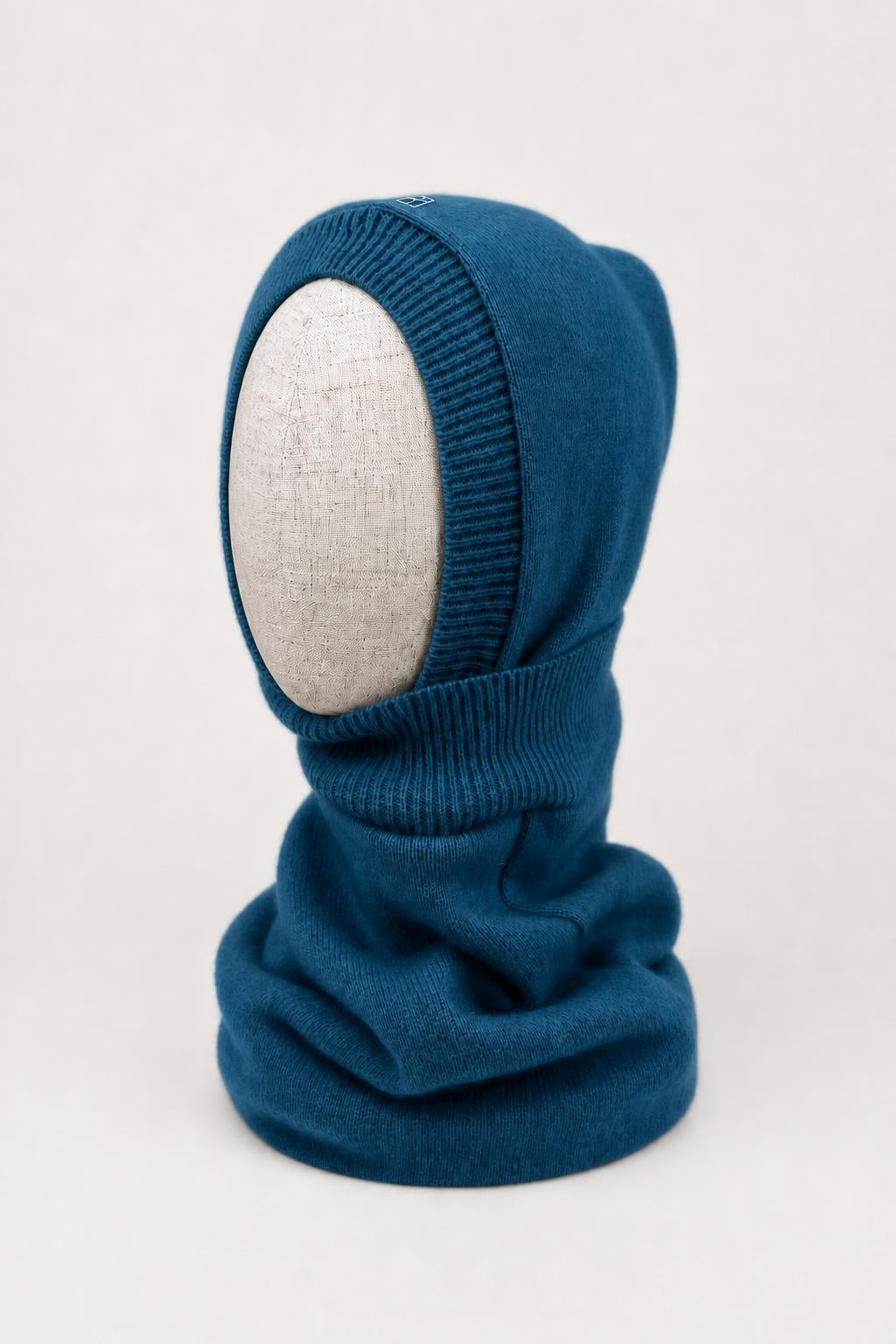 Kaschmir Kinder Kapuzenschal in Blau, genäht in Berlin