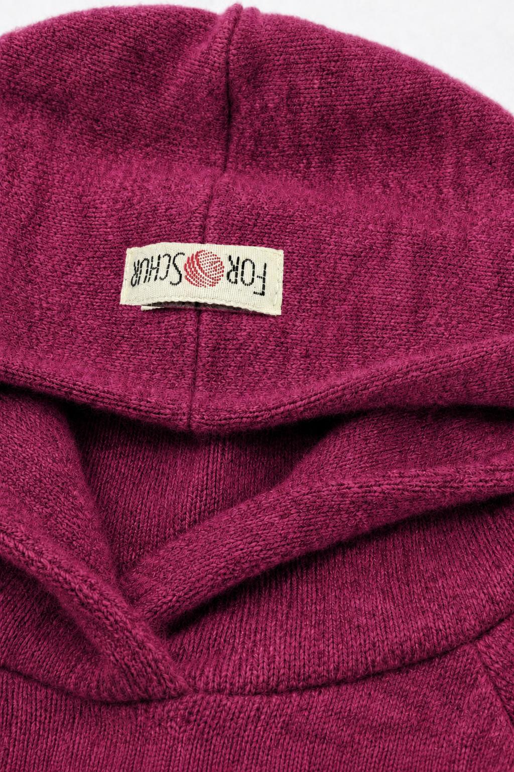 Detailaufnahme des Kaschmir Kinder Hoodies in Lila