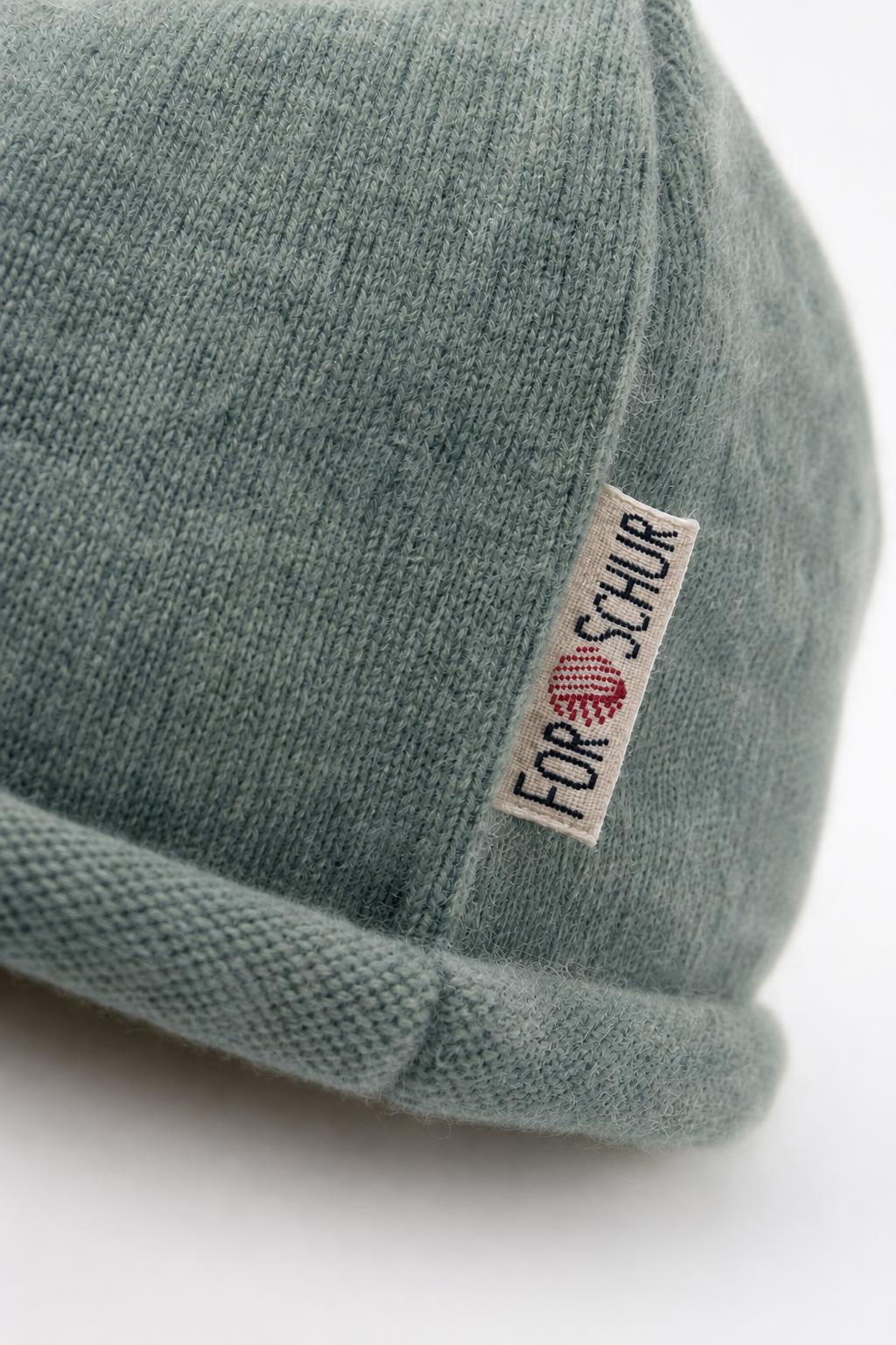Detailaufnahme der Kaschmir Beanie in Blau