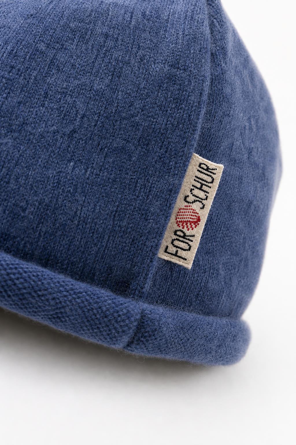 Detailaufnahme der Kaschmir Beanie in Blau