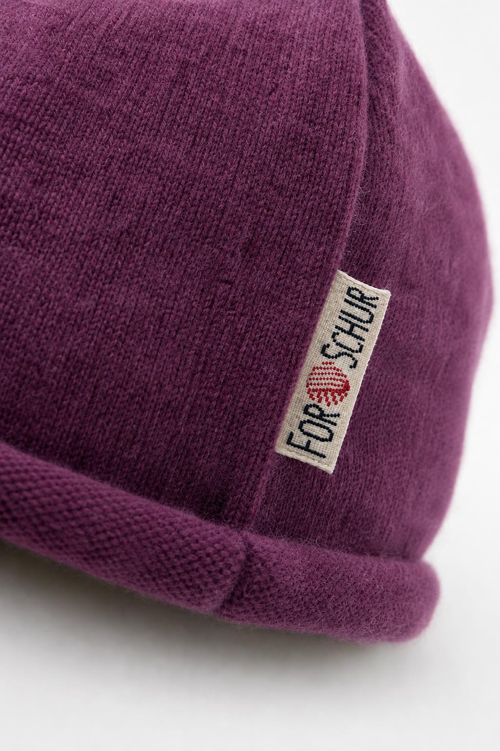 Detailaufnahme der Kaschmir Beanie in Lila