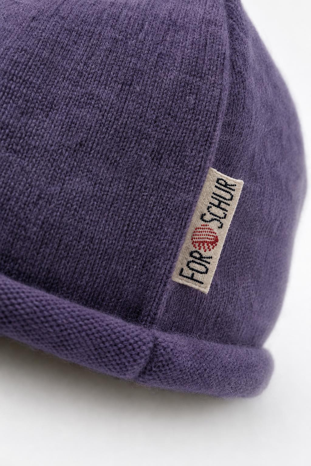 Detailaufnahme der Kaschmir Beanie in Lila