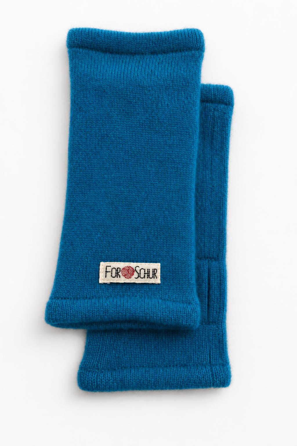 Kaschmir Handstulpen in Blau, genäht in Berlin
