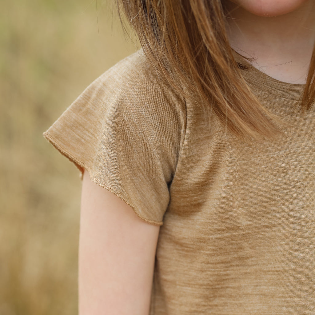 Sommermerino Kinderbluse mit Flügelärmeln